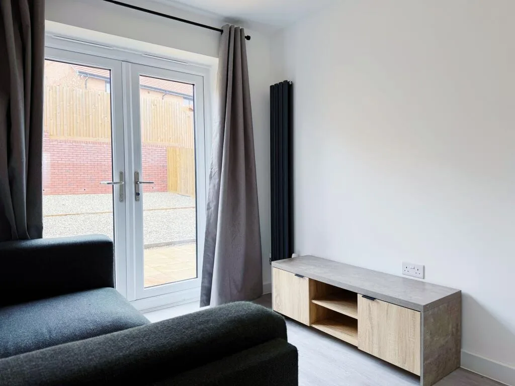 1 bedroom house share for rent