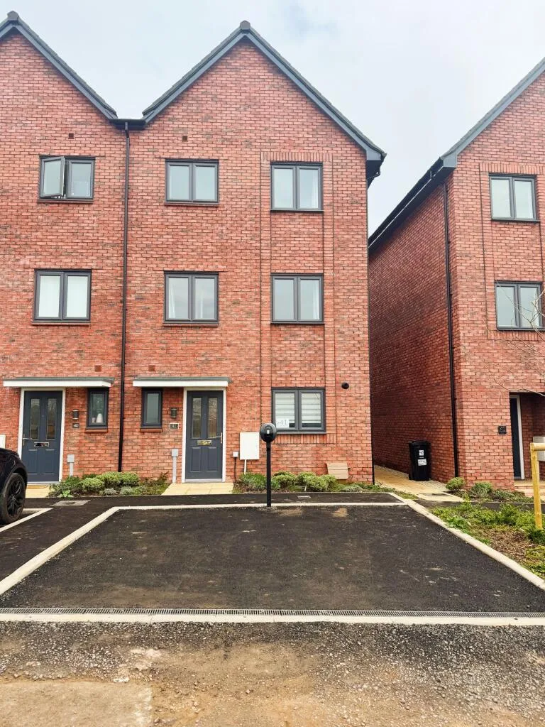 1 bedroom house share for rent