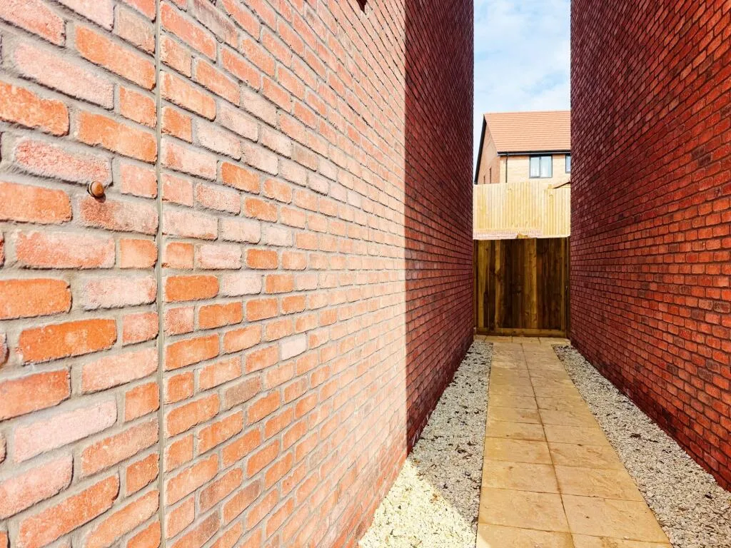 1 bedroom house share for rent
