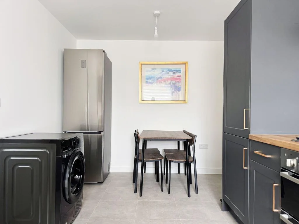 1 bedroom house share for rent