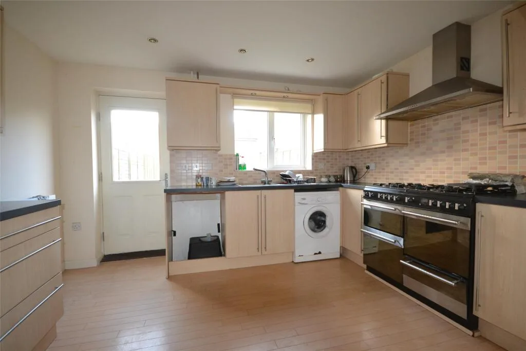 4 bedroom terraced house for rent