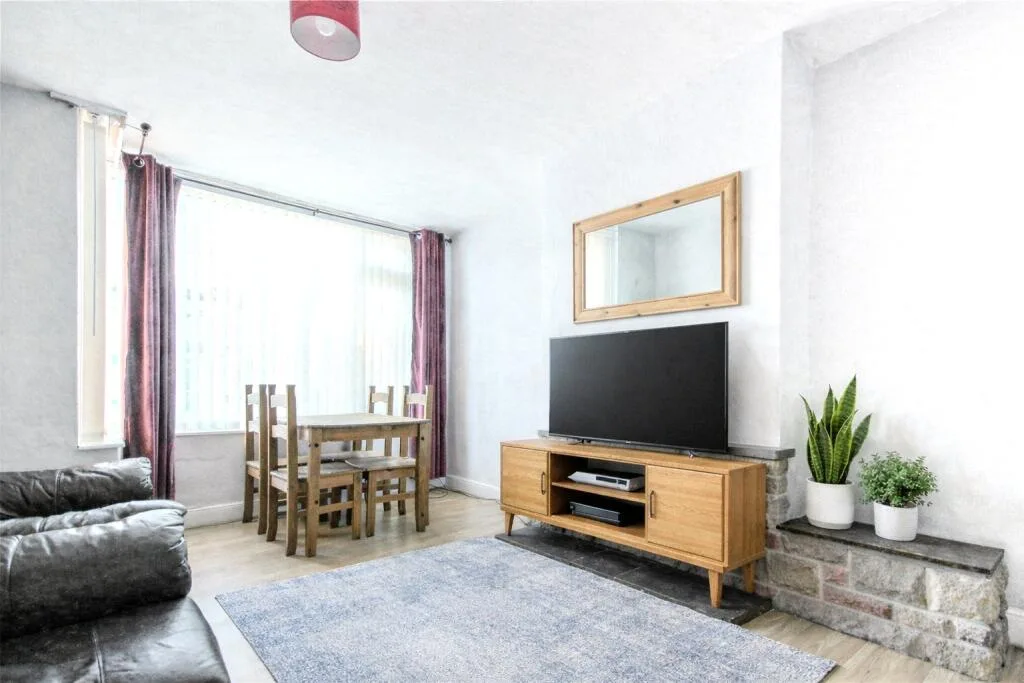 4 bedroom terraced house for rent