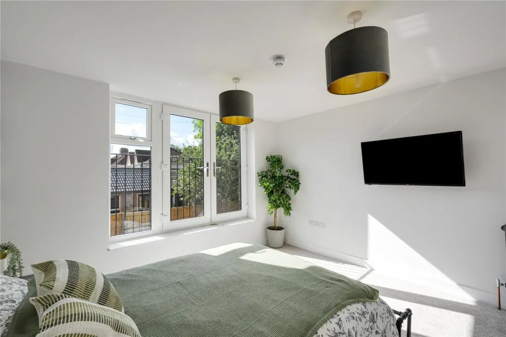 1 bedroom house share for rent