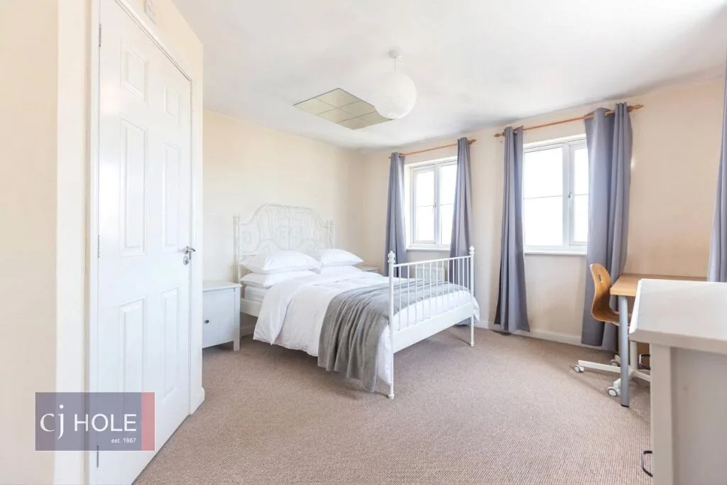 4 bedroom terraced house for rent