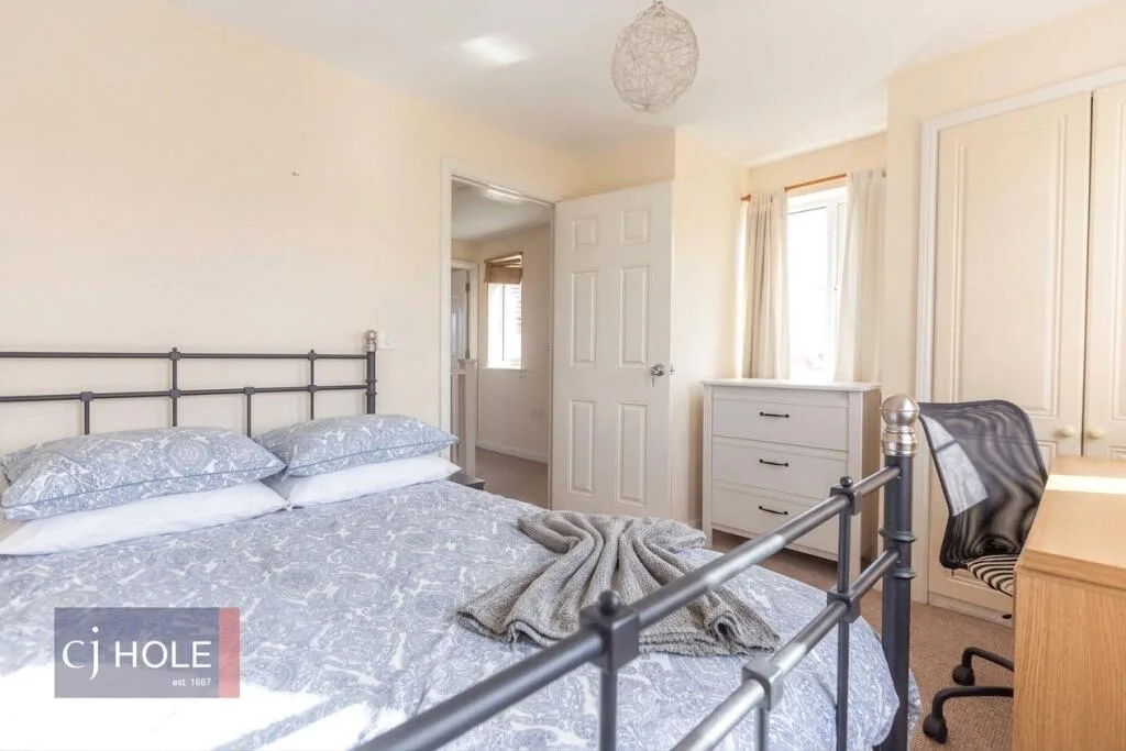 4 bedroom terraced house for rent