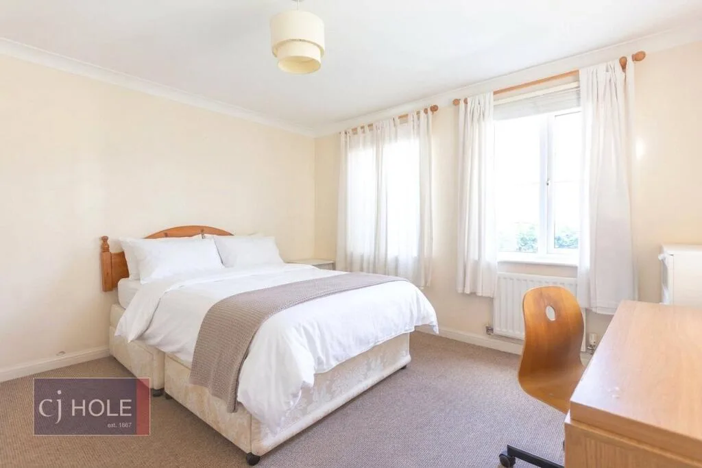 4 bedroom terraced house for rent
