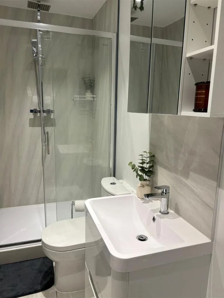 1 bedroom house share for rent