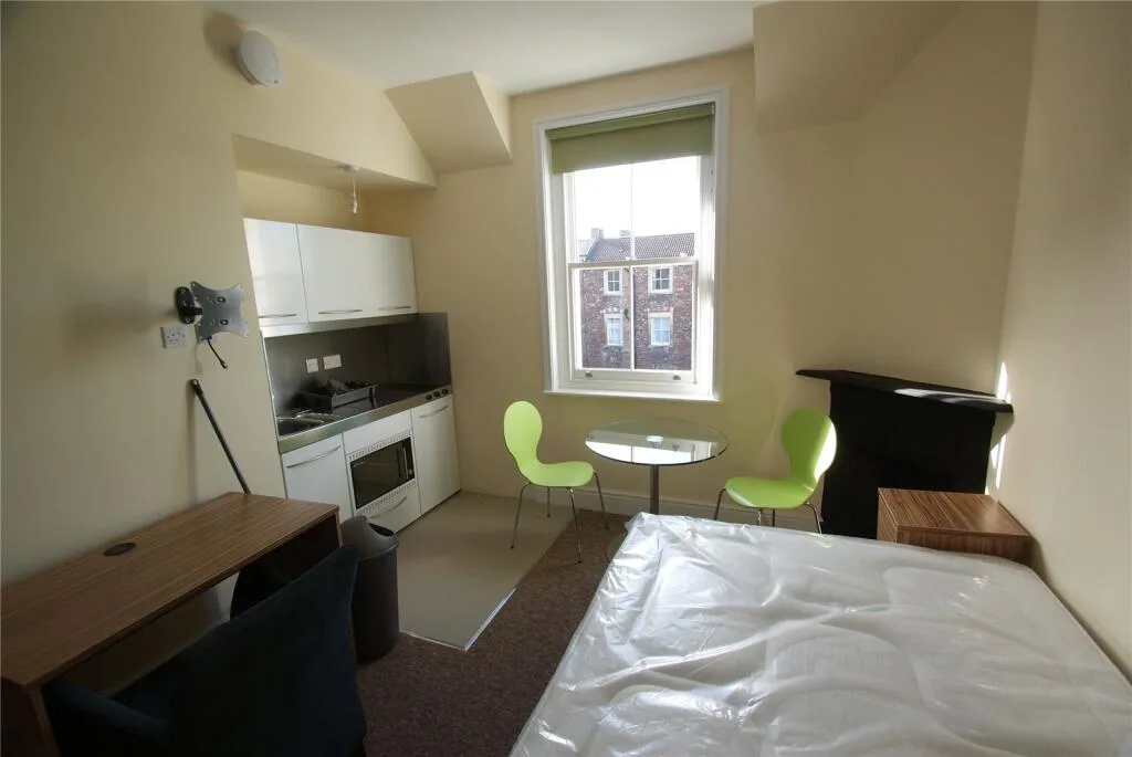 Studio flat for rent