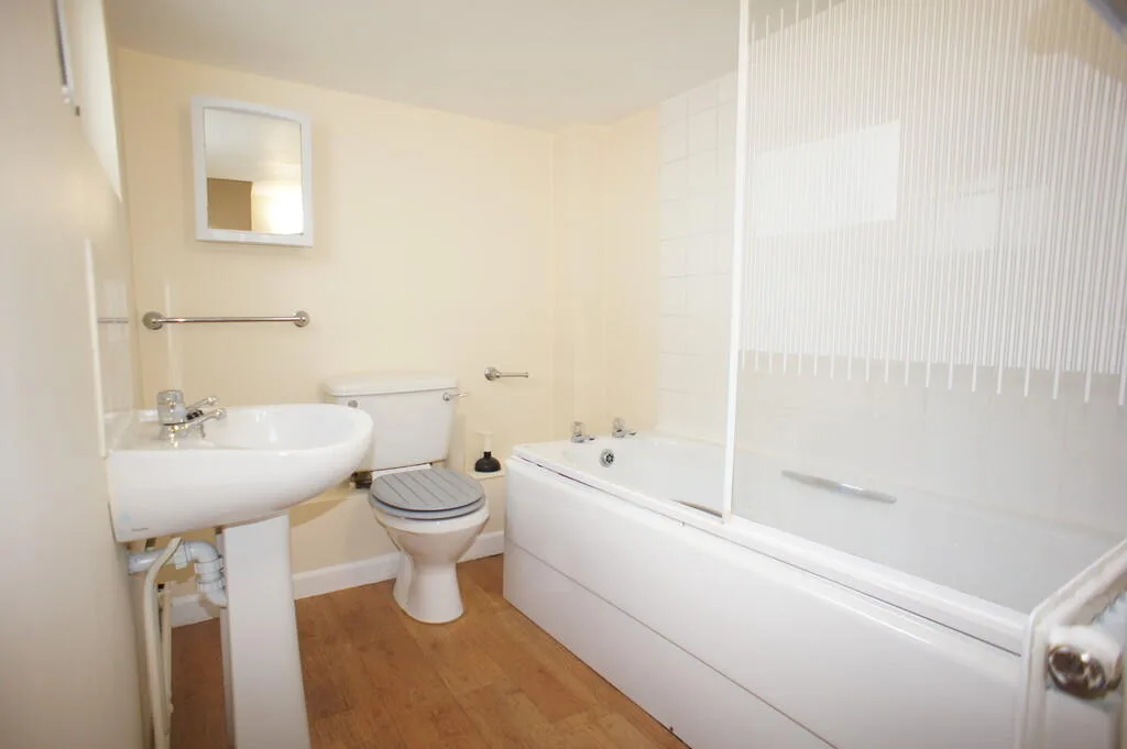 4 bedroom apartment for rent