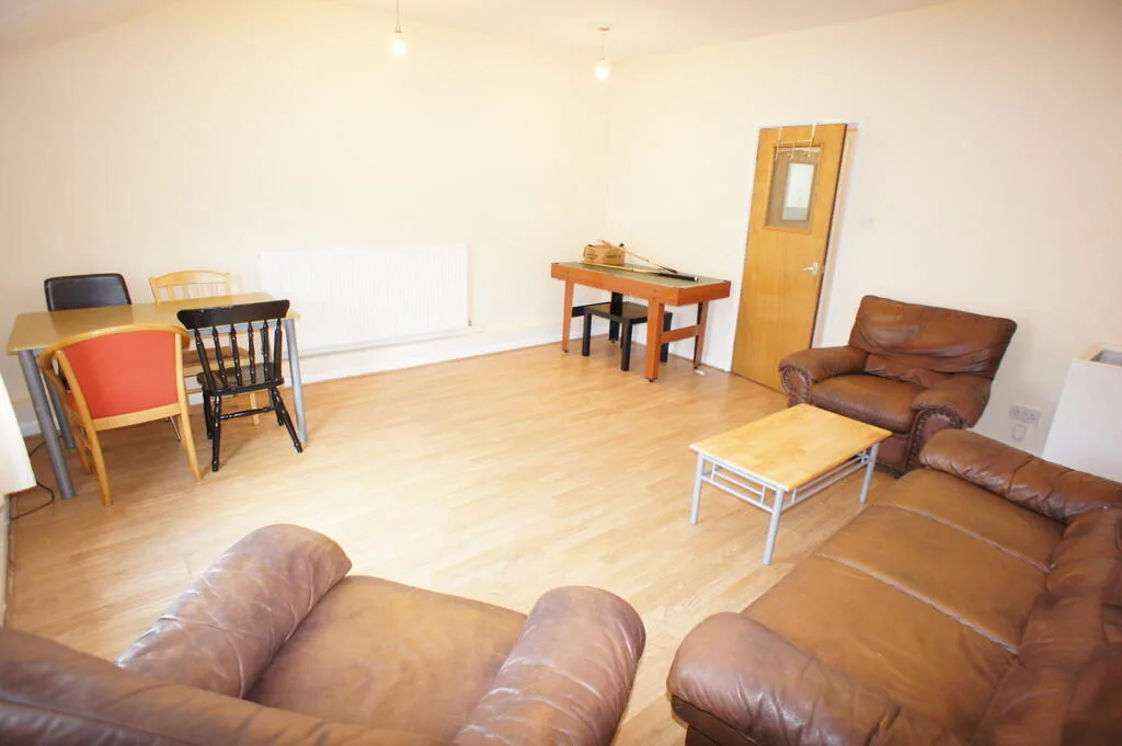 4 bedroom apartment for rent