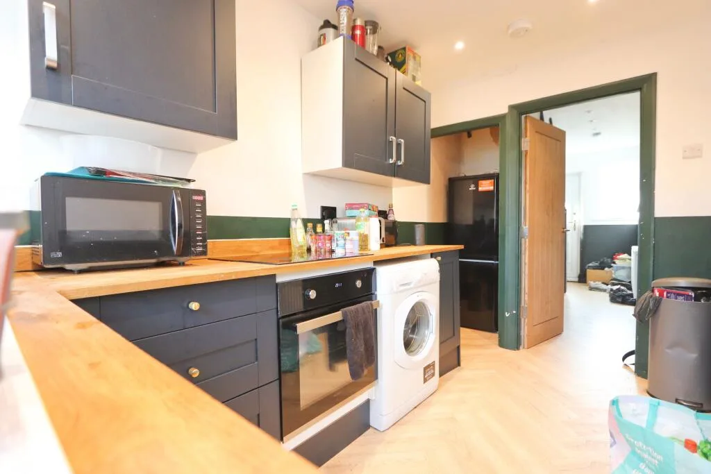 4 bedroom terraced house for rent