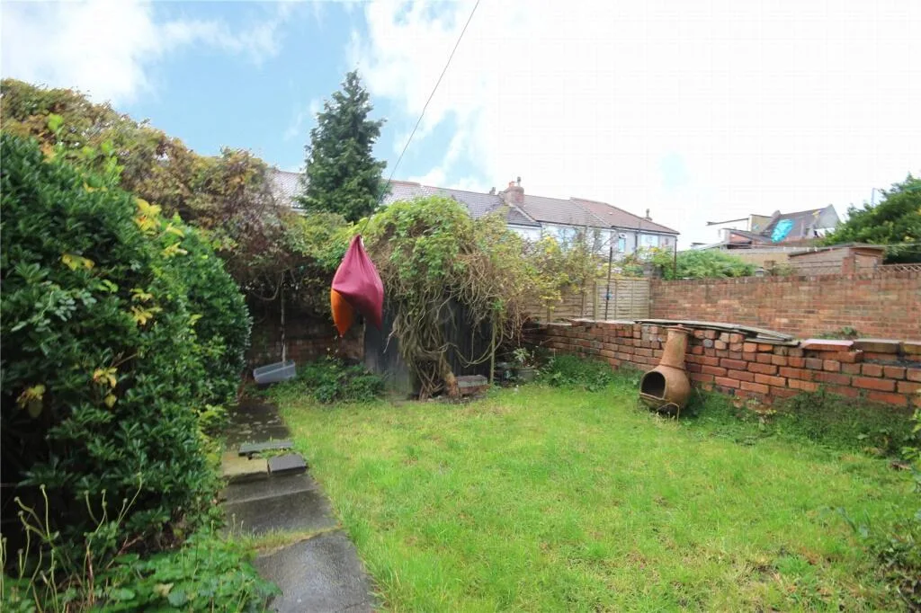 5 bedroom terraced house for rent