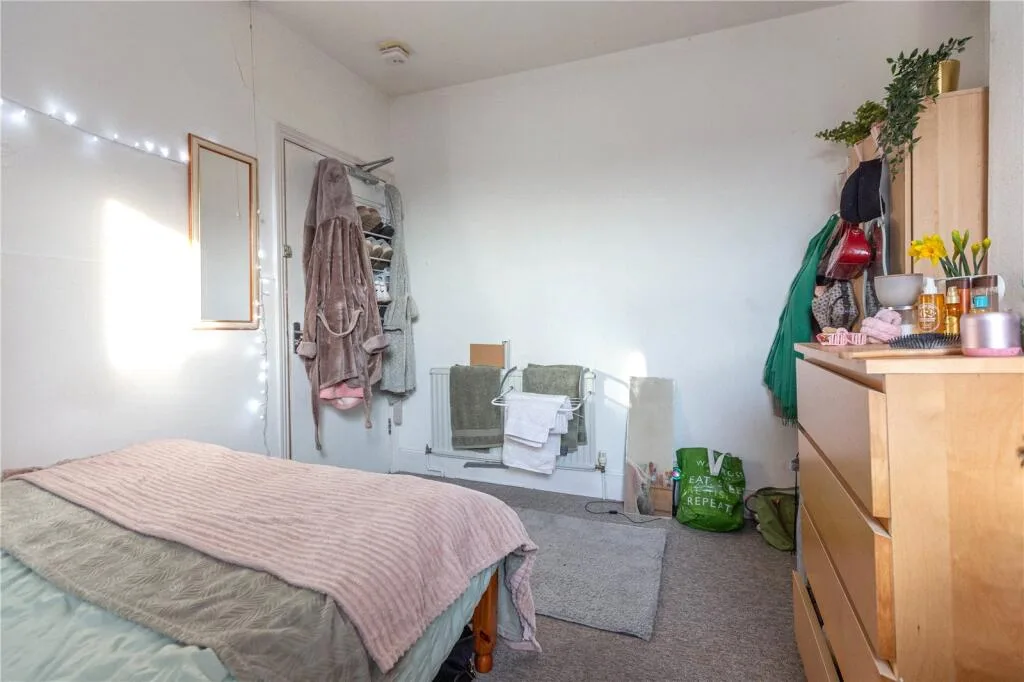 5 bedroom terraced house for rent
