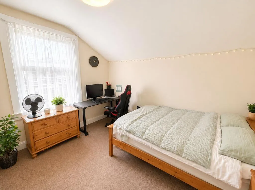 5 bedroom terraced house for rent