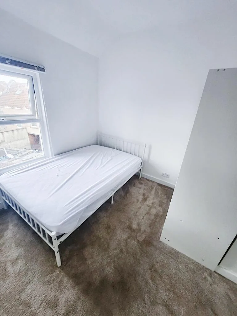 1 bedroom flat share for rent