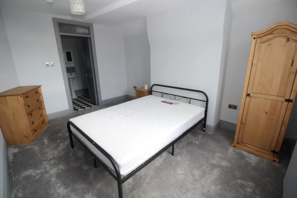 7 bedroom house share for rent