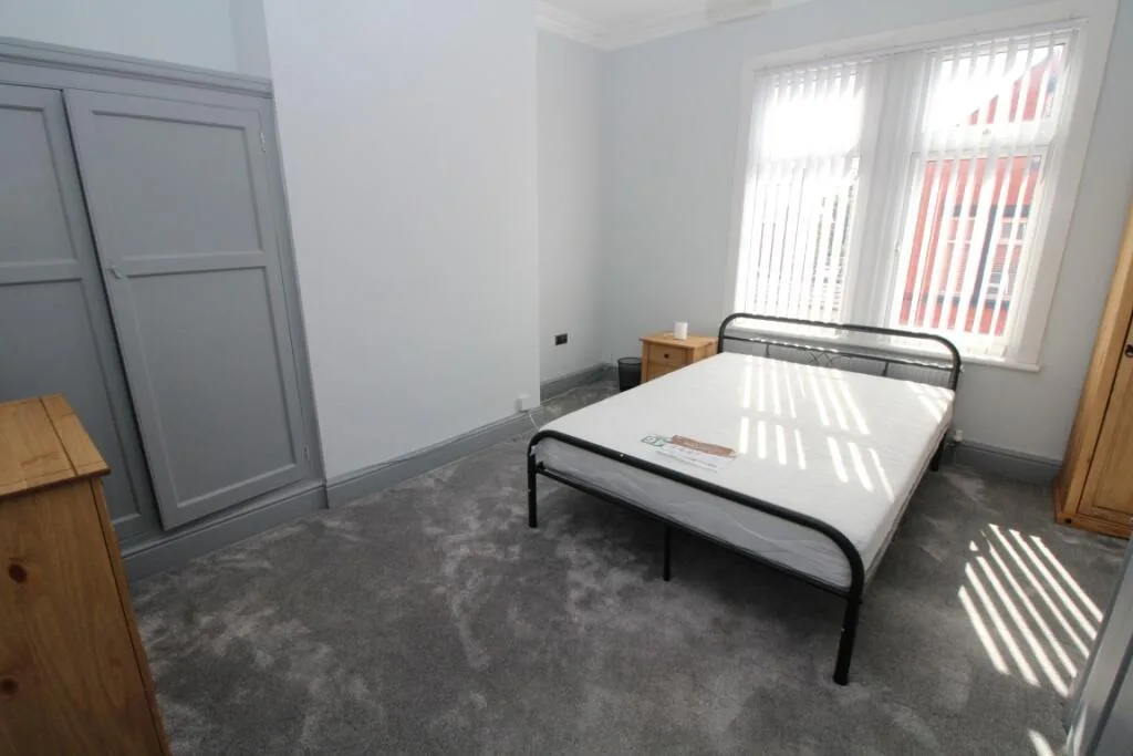 7 bedroom house share for rent