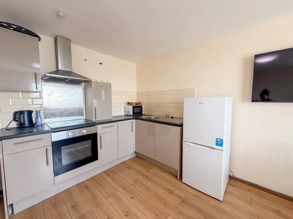 3 bedroom flat for rent