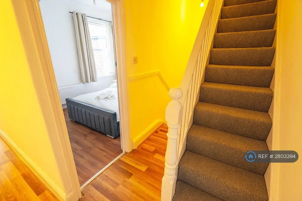 1 bedroom house share for rent