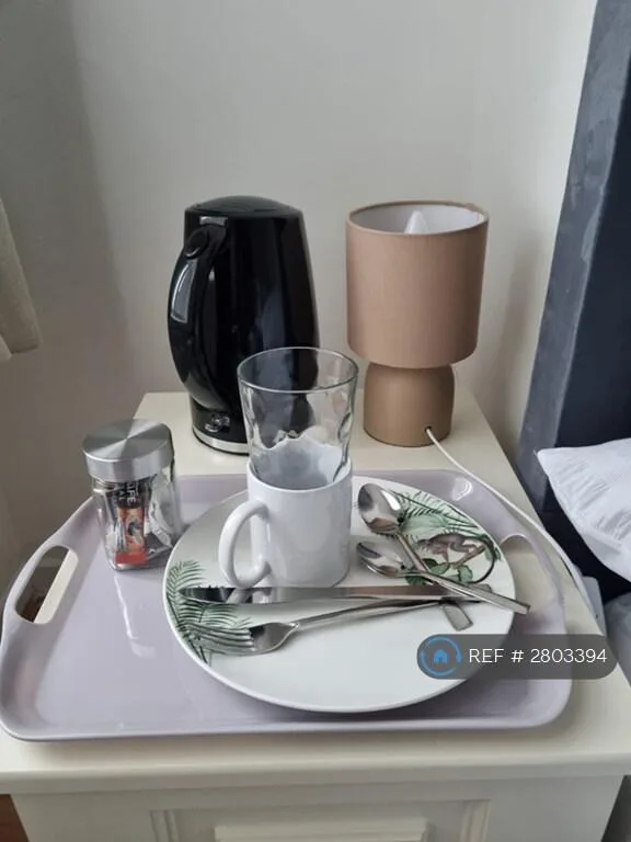 1 bedroom house share for rent