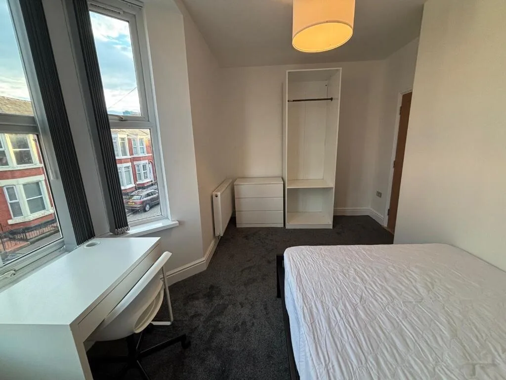 4 bedroom terraced house for rent