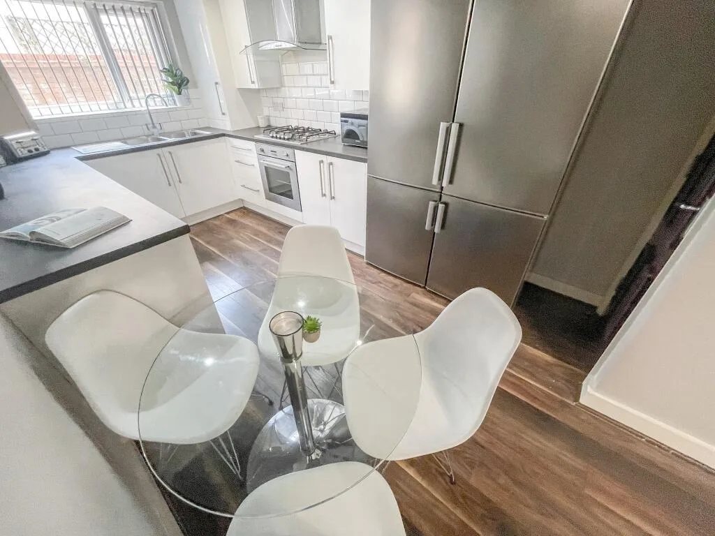 5 bedroom house for rent