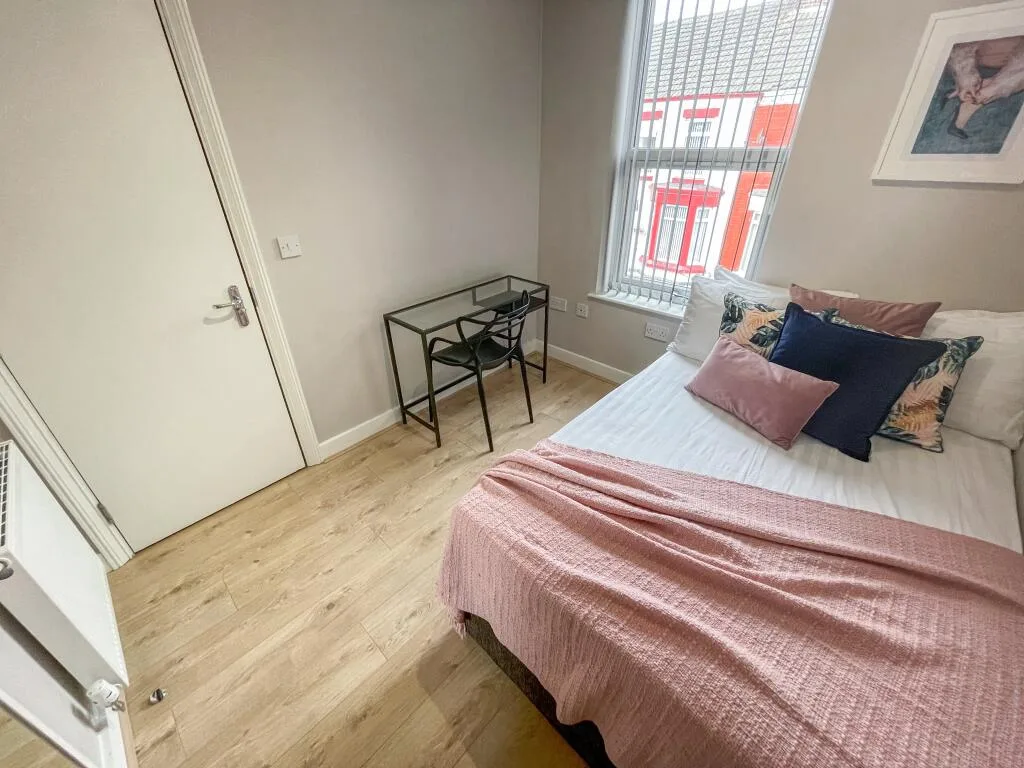 5 bedroom house for rent