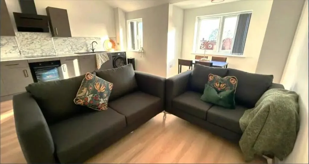 5 bedroom flat for rent