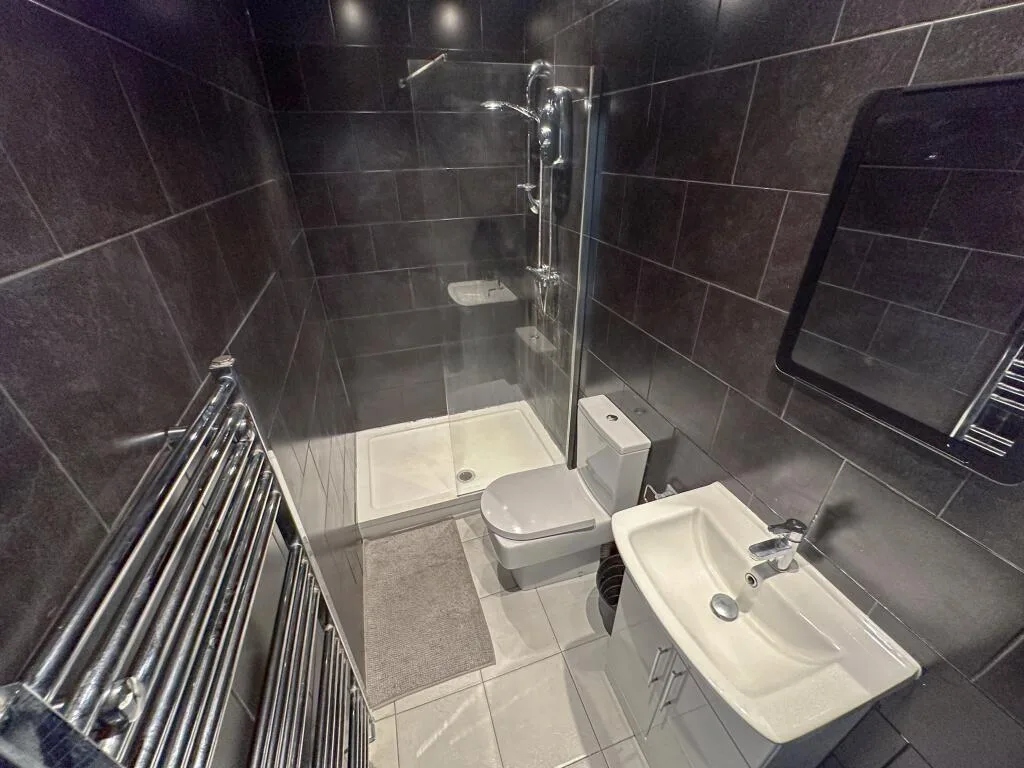 5 bedroom house for rent