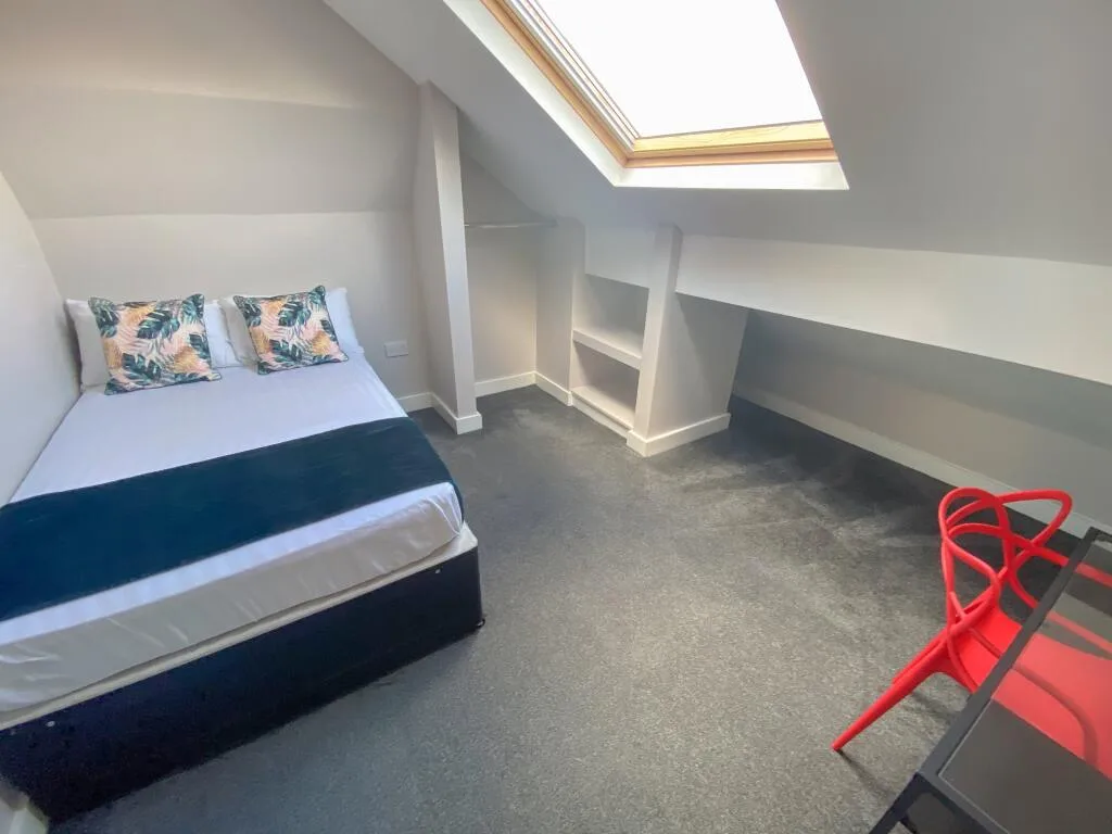 6 bedroom terraced house for rent
