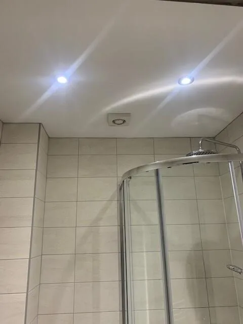 6 bedroom flat for rent