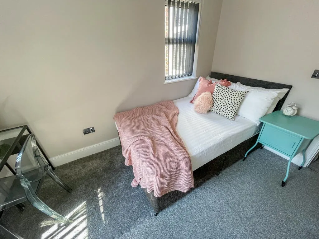 5 bedroom house for rent