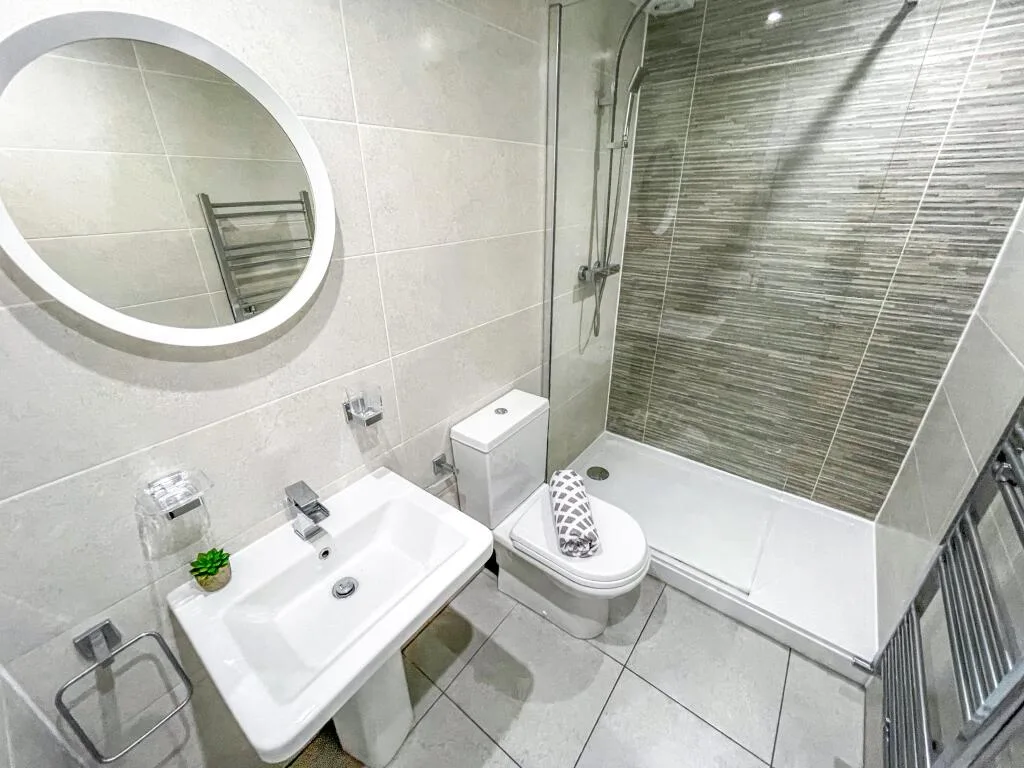 5 bedroom house for rent