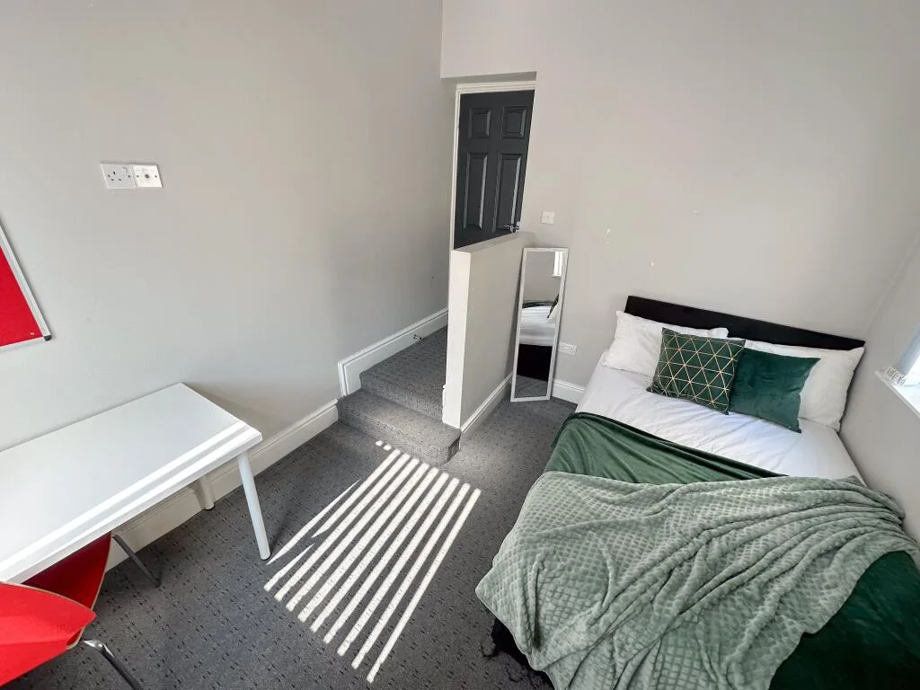 4 bedroom terraced house for rent