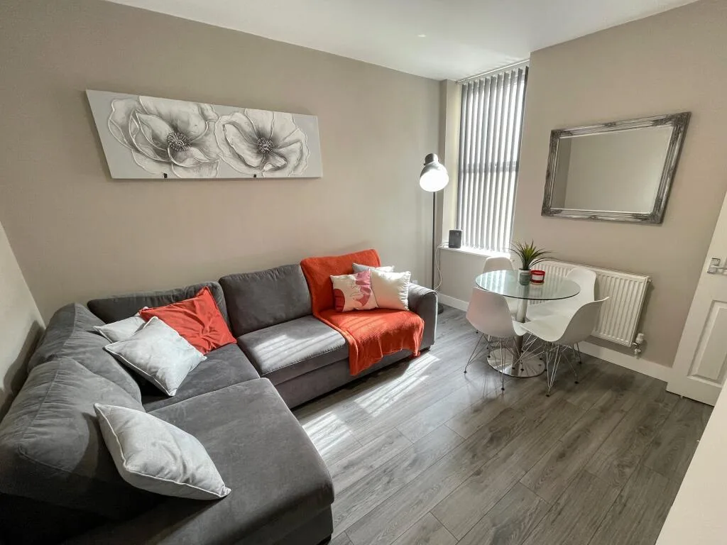 5 bedroom house for rent