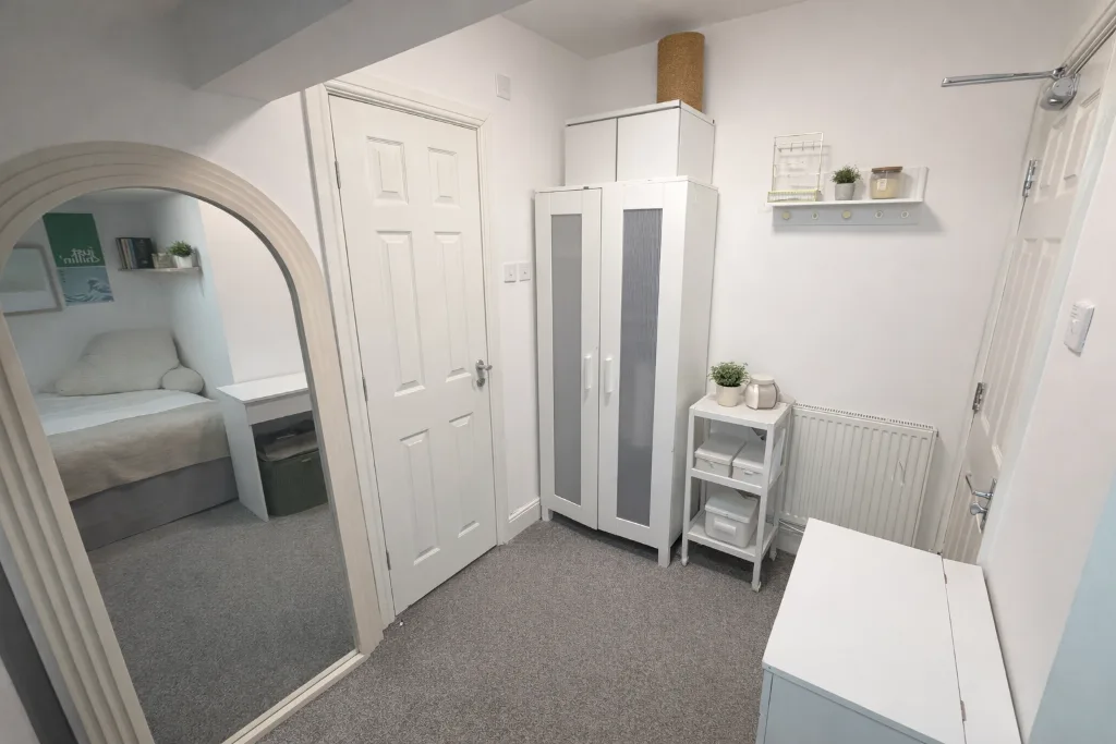 6 bedroom terraced house for rent