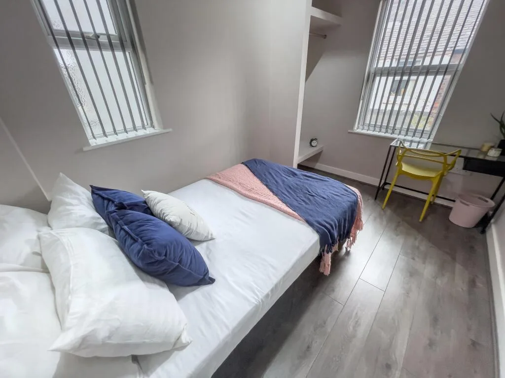 6 bedroom terraced house for rent