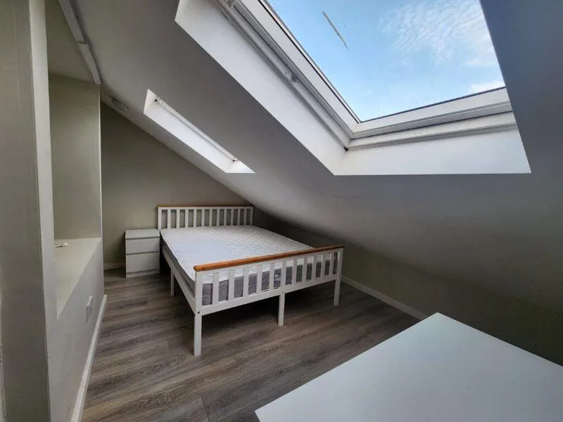 6 bedroom detached house for rent