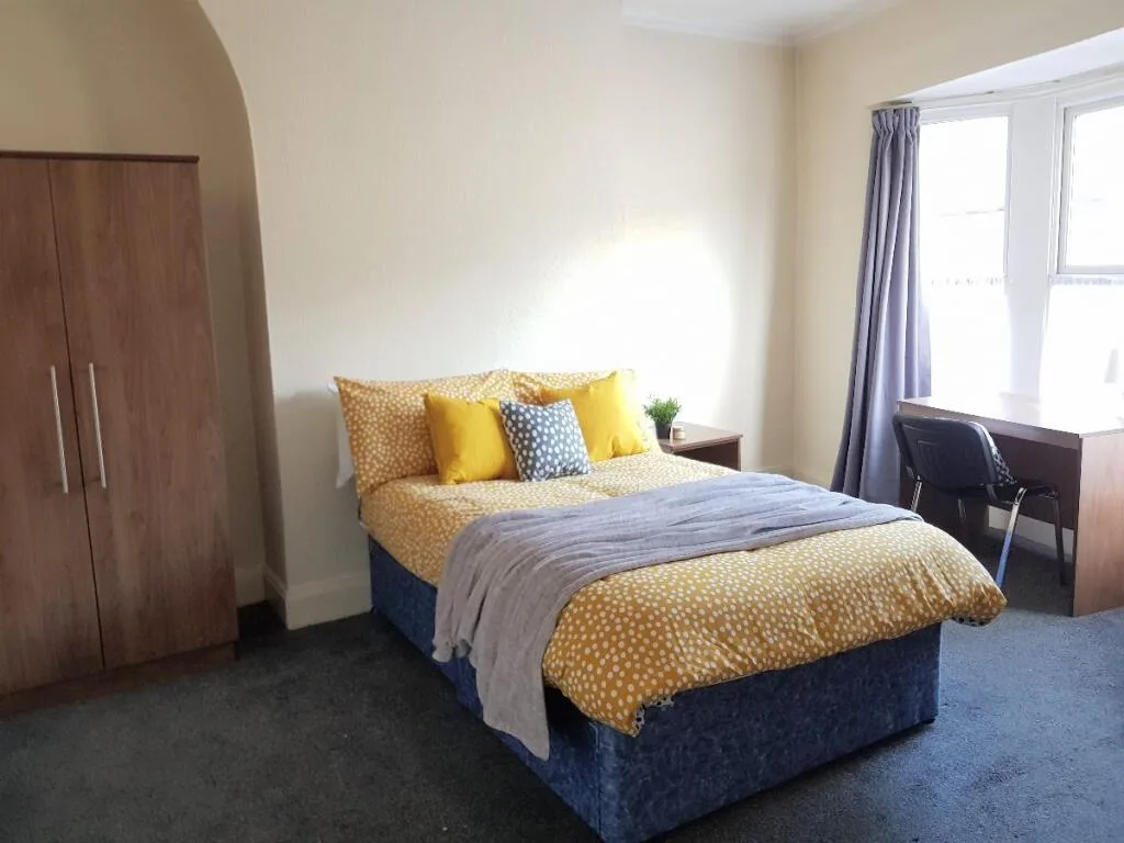 4 bedroom terraced house for rent