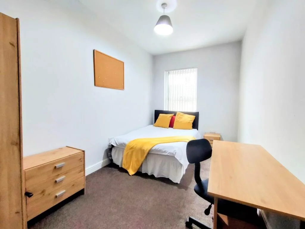 5 bedroom house share for rent