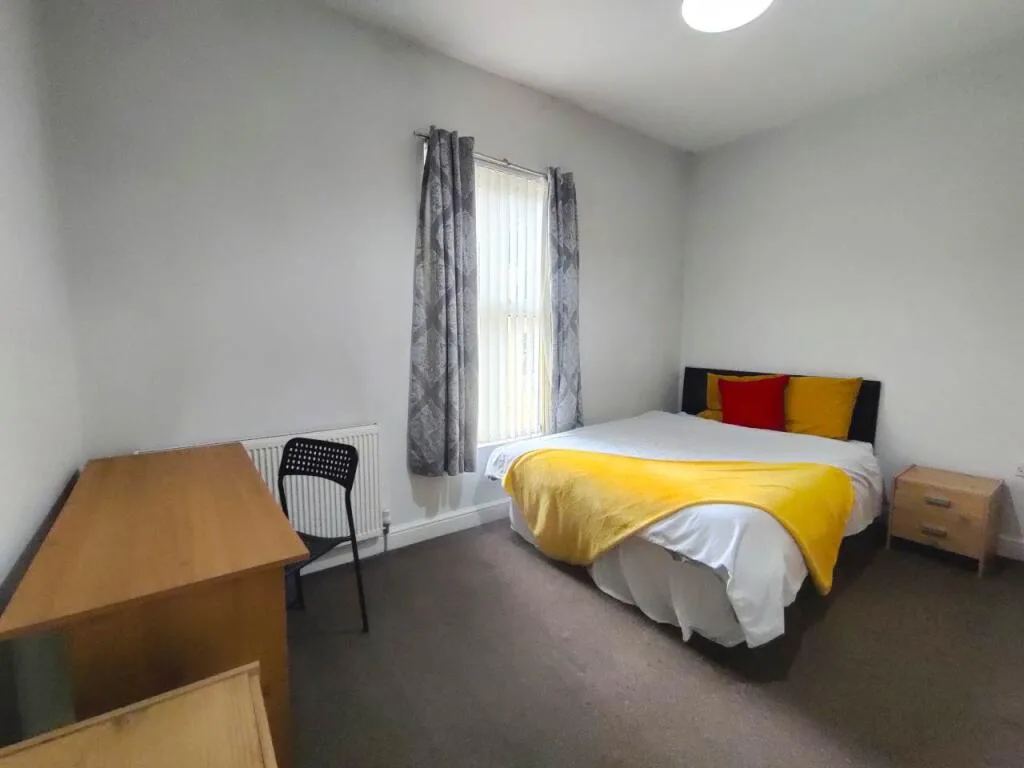 5 bedroom house share for rent