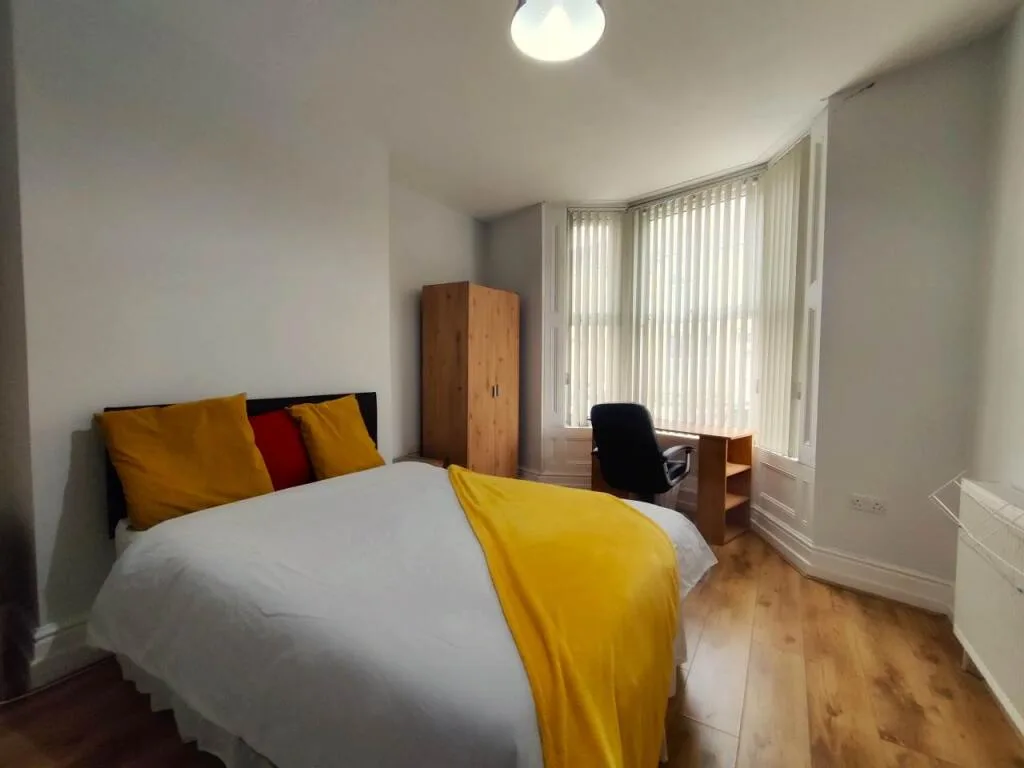 5 bedroom house share for rent