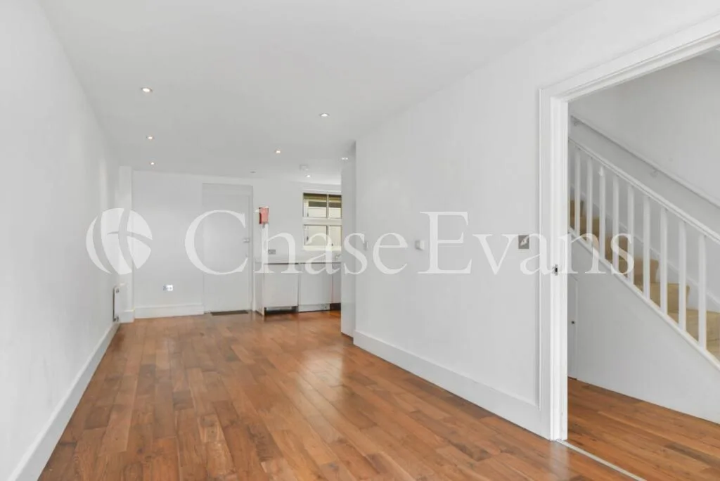 4 bedroom terraced house for rent