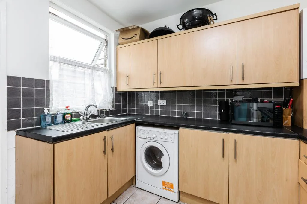 4 bedroom terraced house for rent