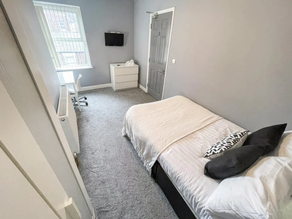 5 bedroom house for rent