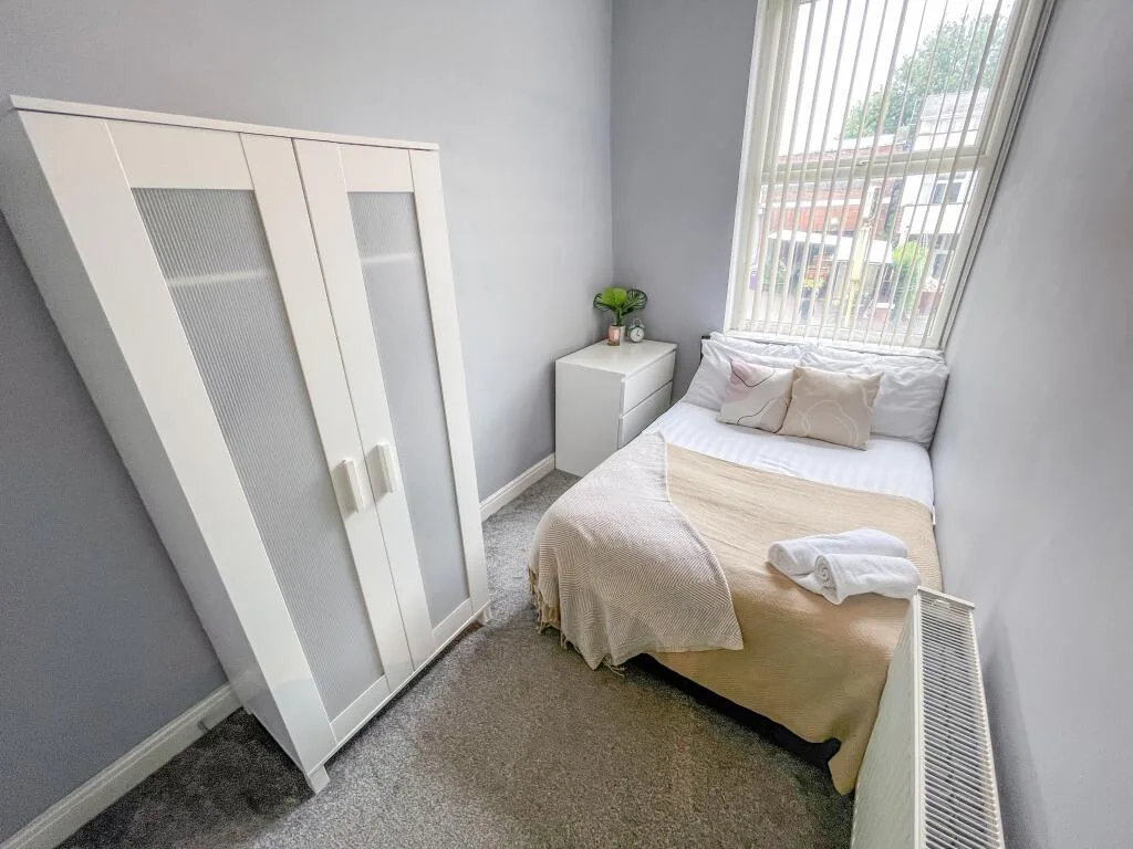 5 bedroom house for rent