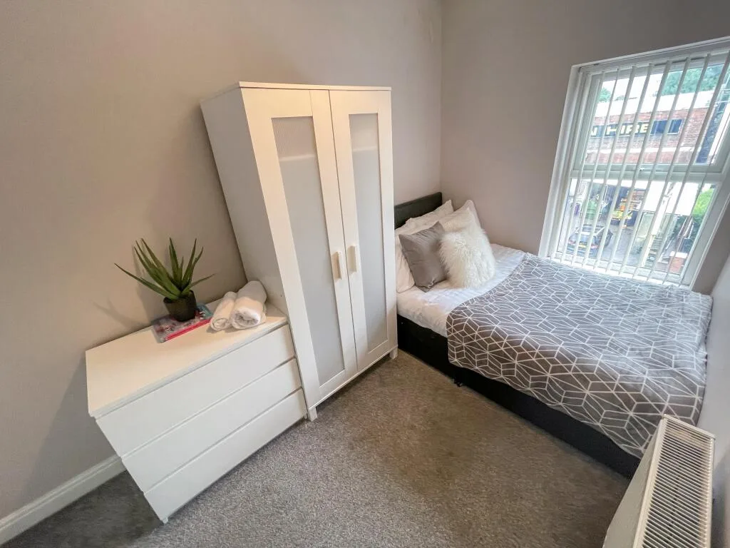 5 bedroom house for rent