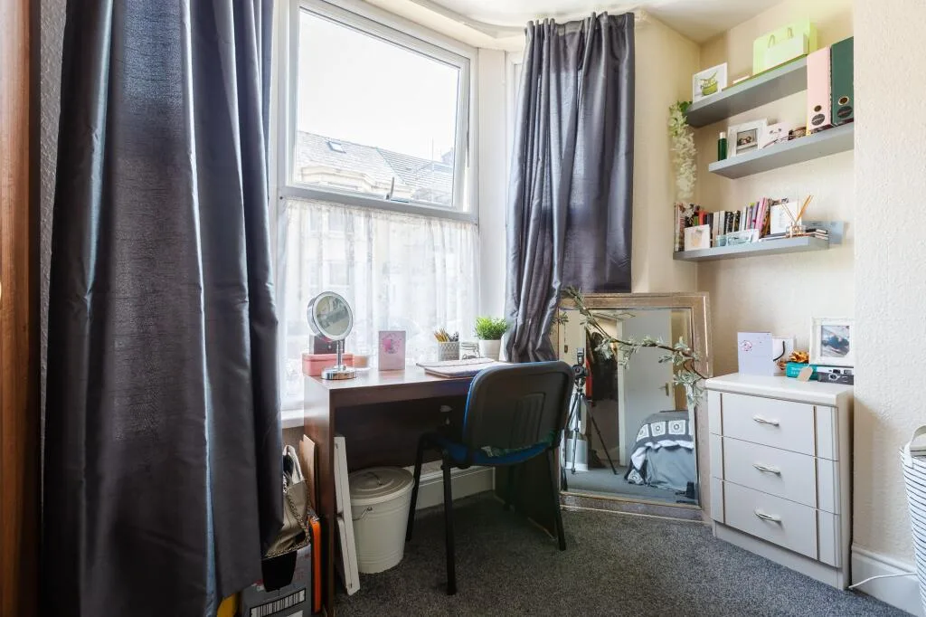 4 bedroom house share for rent