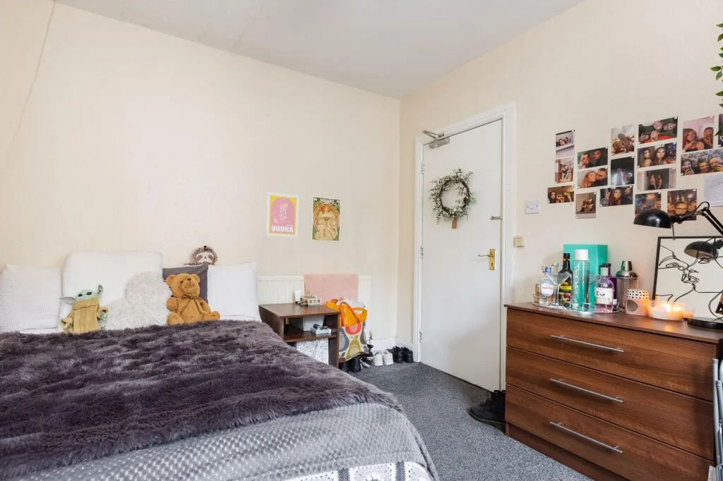 4 bedroom house share for rent
