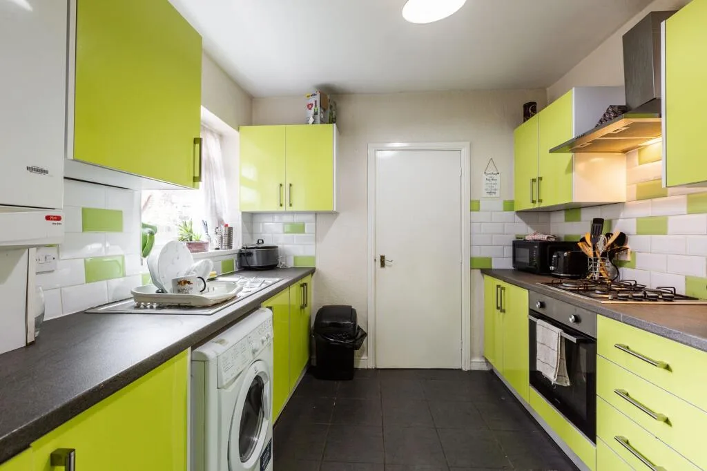 4 bedroom house share for rent
